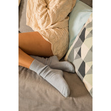Carica l'immagine nel visualizzatore di Gallery, Calze 100% cashmere - Unisex
