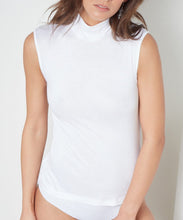 Carica l'immagine nel visualizzatore di Gallery, Lupetto smanicato nero "Modal Cashmere" - Donna